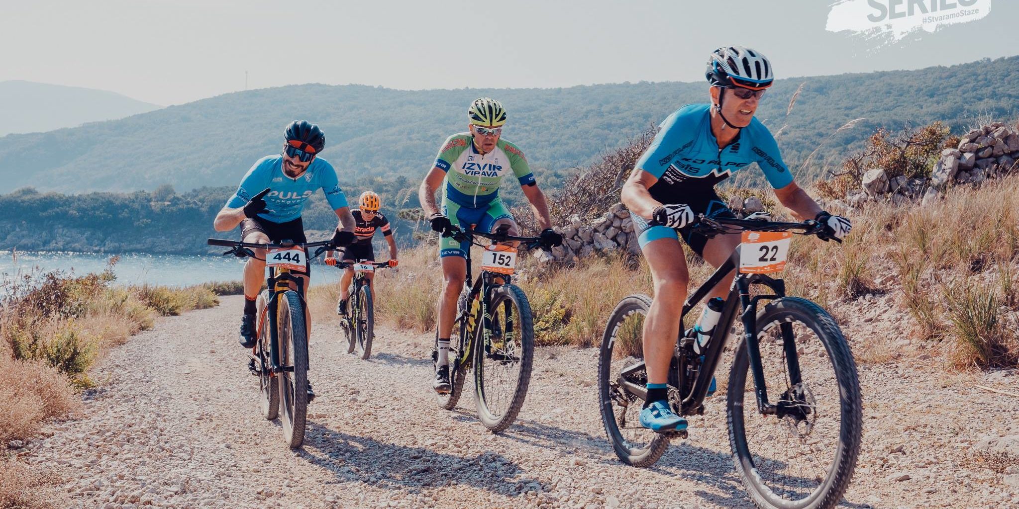 44093848_2298223263535510_1331394300746924032_o